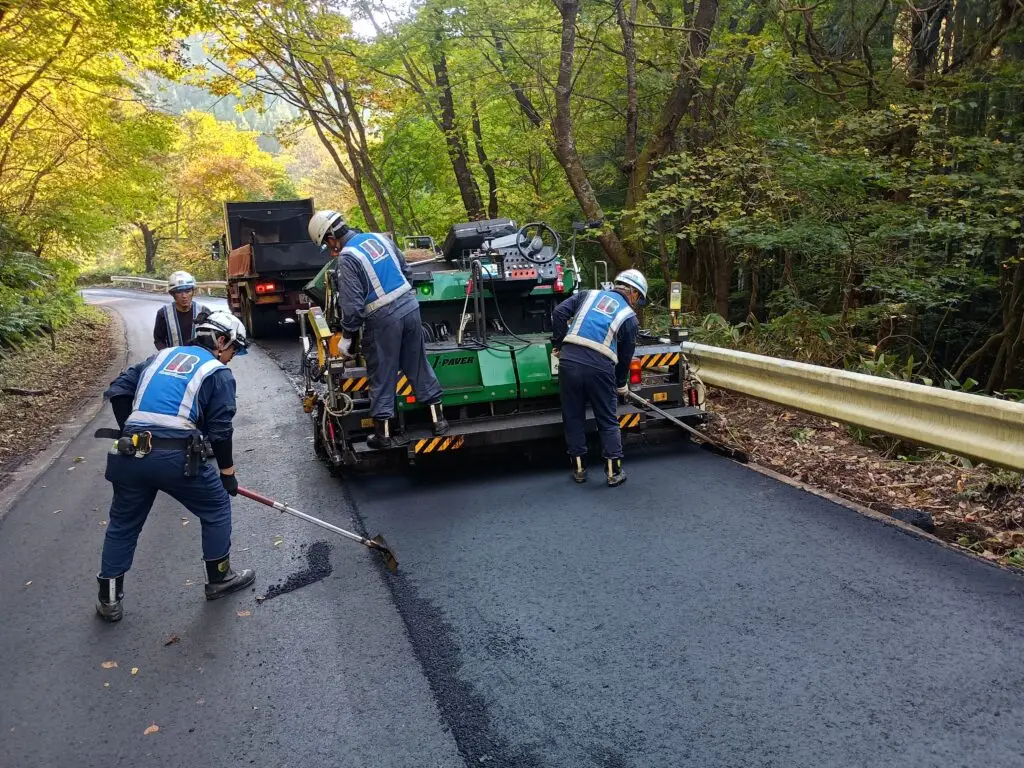 花山地区舗装工事の画像